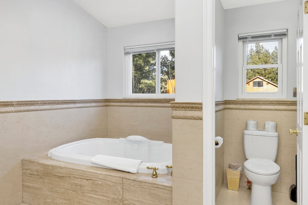 Mountain View Manor #2546