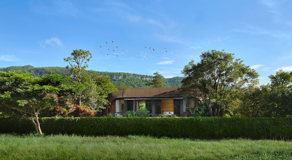Hotel The Hidden Village Khao Yai - Image 1