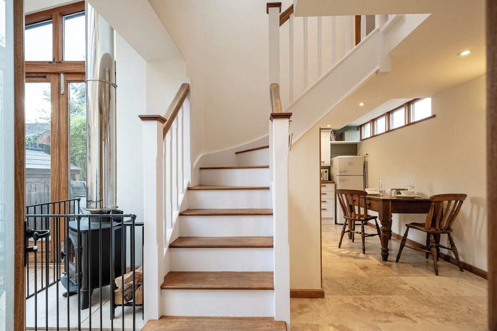 Coach House - Lovely Home in Cheltenham