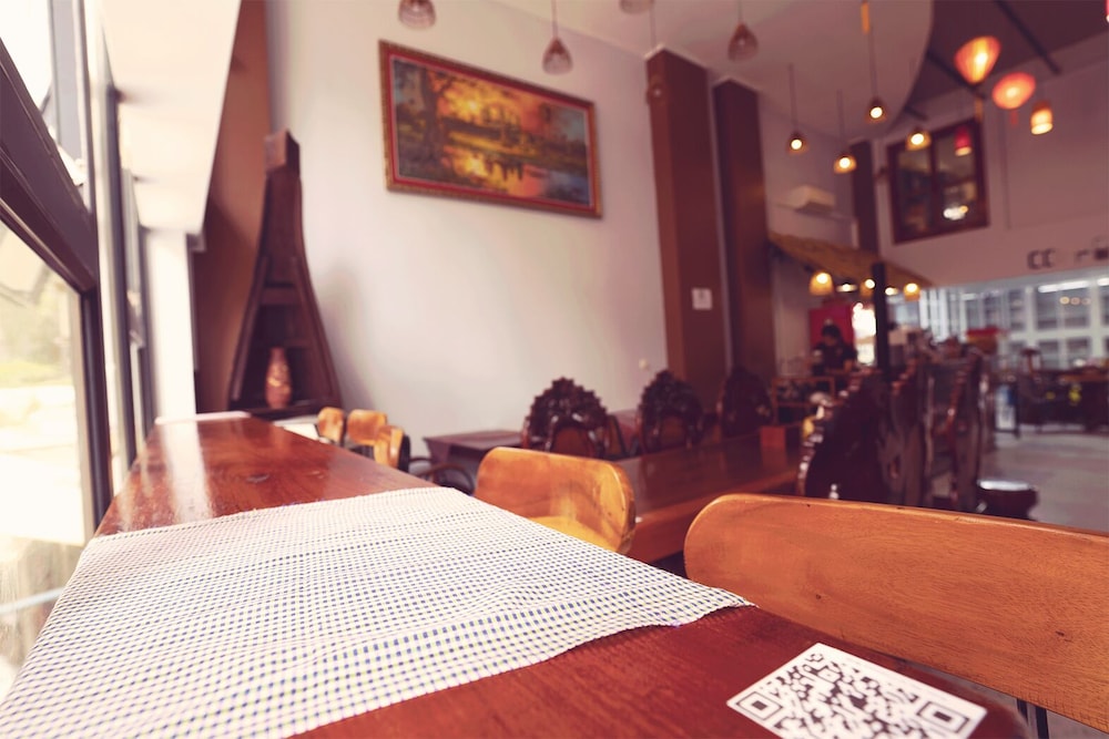 Daun Penh Palace Boutique