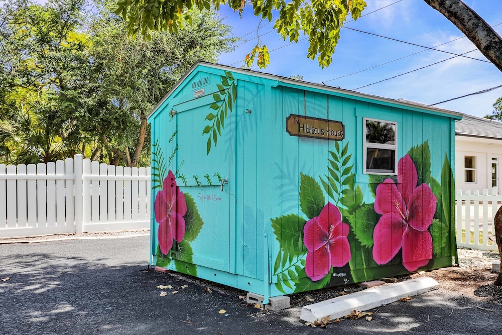 Hibiscus House Bed Breakfast Seashell Room