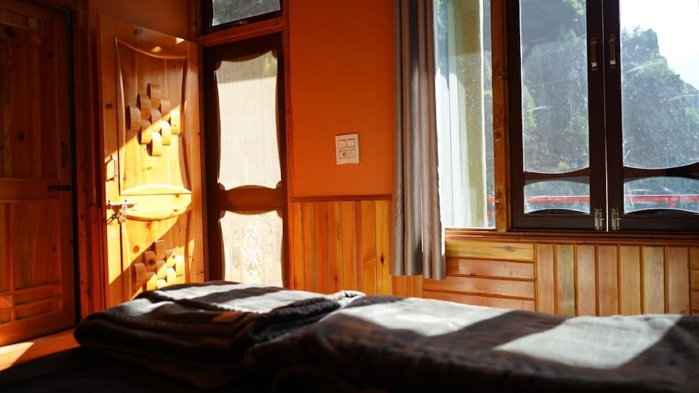 Photo 9