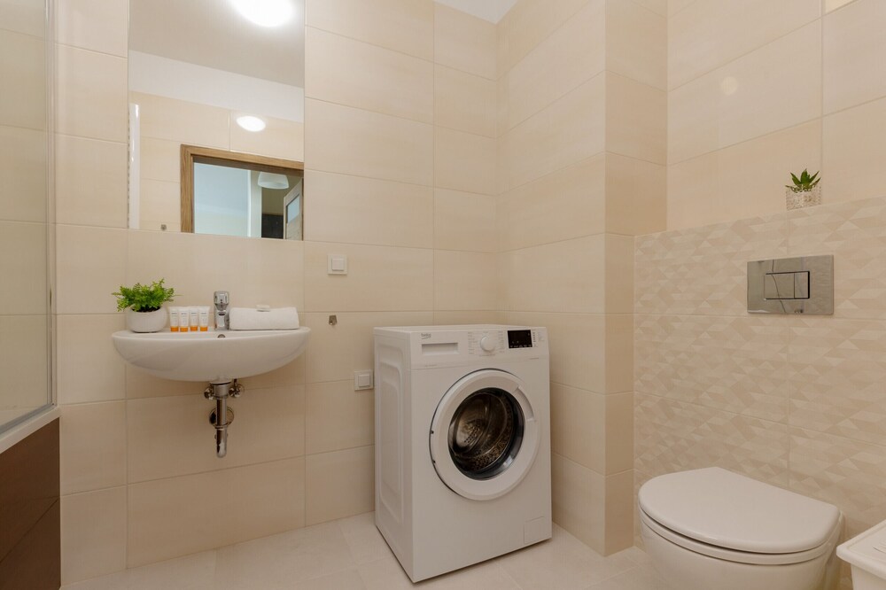 Apartment Bialej Floty by Renters view 2