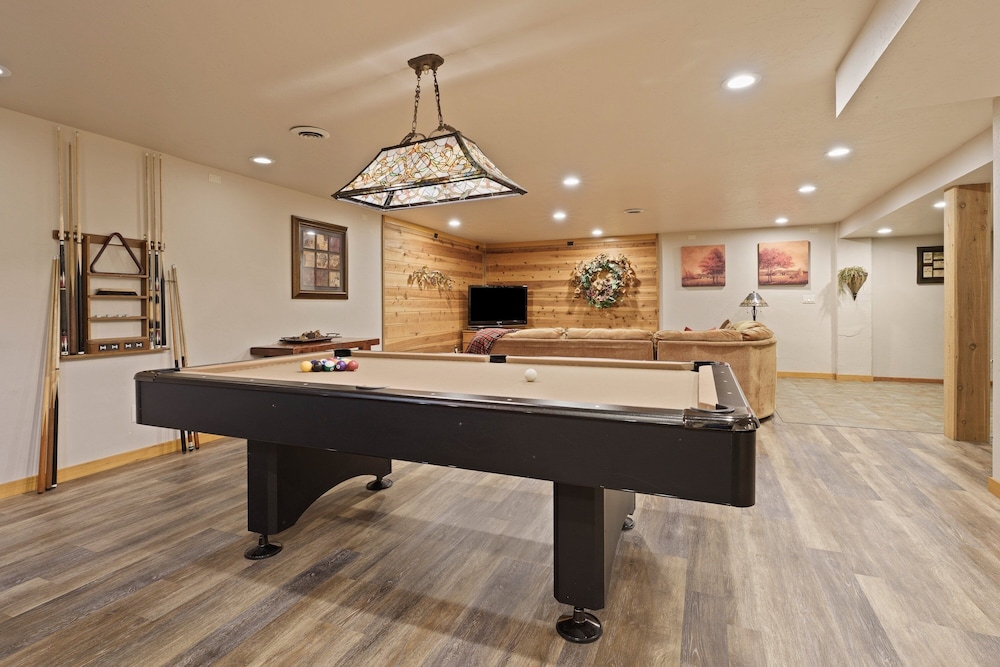 Poplar 35 5 Bedroom Home