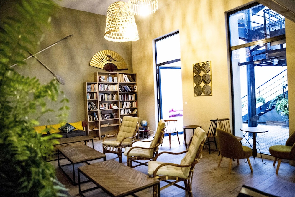 lounge