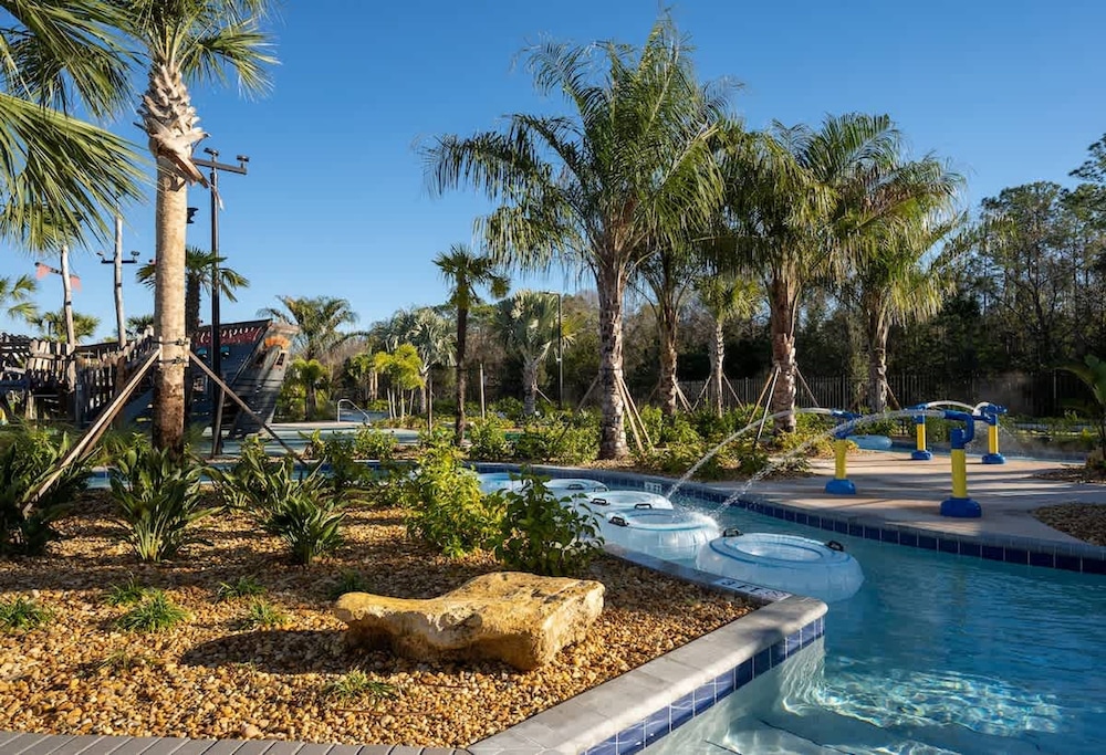 Amazing Resort Near Disney 4BR Townhome
