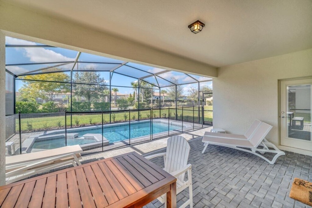 Floridian Cabana by All Vacation Dreams - Image 5