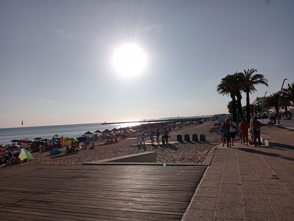 Front Beach Quarteira Ground Floor Girassol Studio