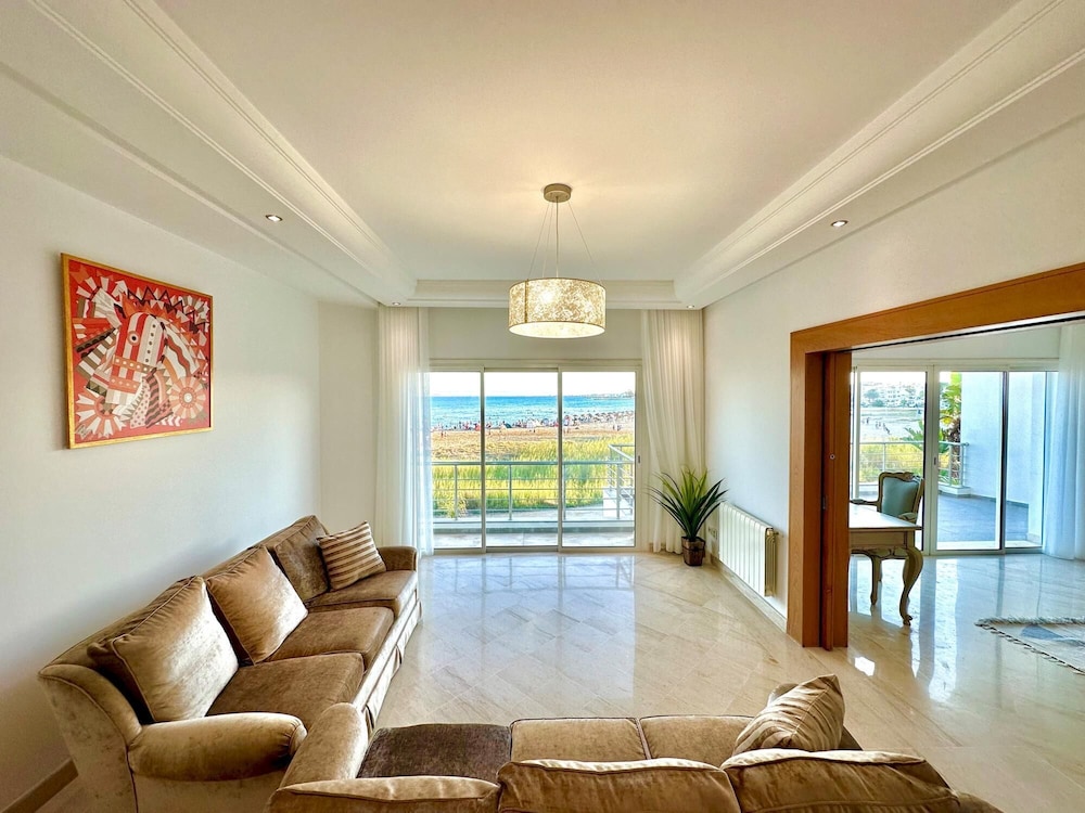 Omnya Carthage Frontsea Luxury Villa