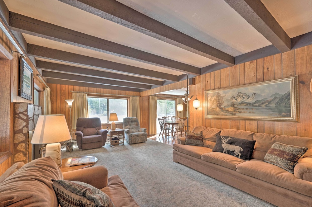 Mccall Rustic Retreat - Walk to Payette Lake!