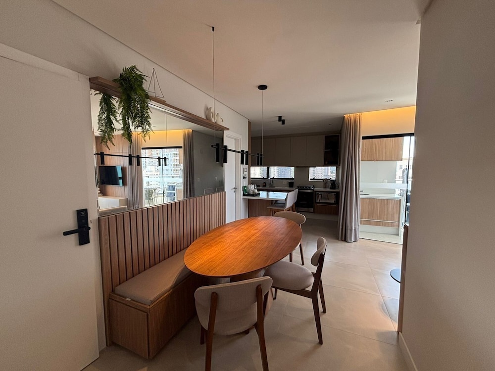 Partial Ocean View Apt w/ Barbecue Grill Axp1301