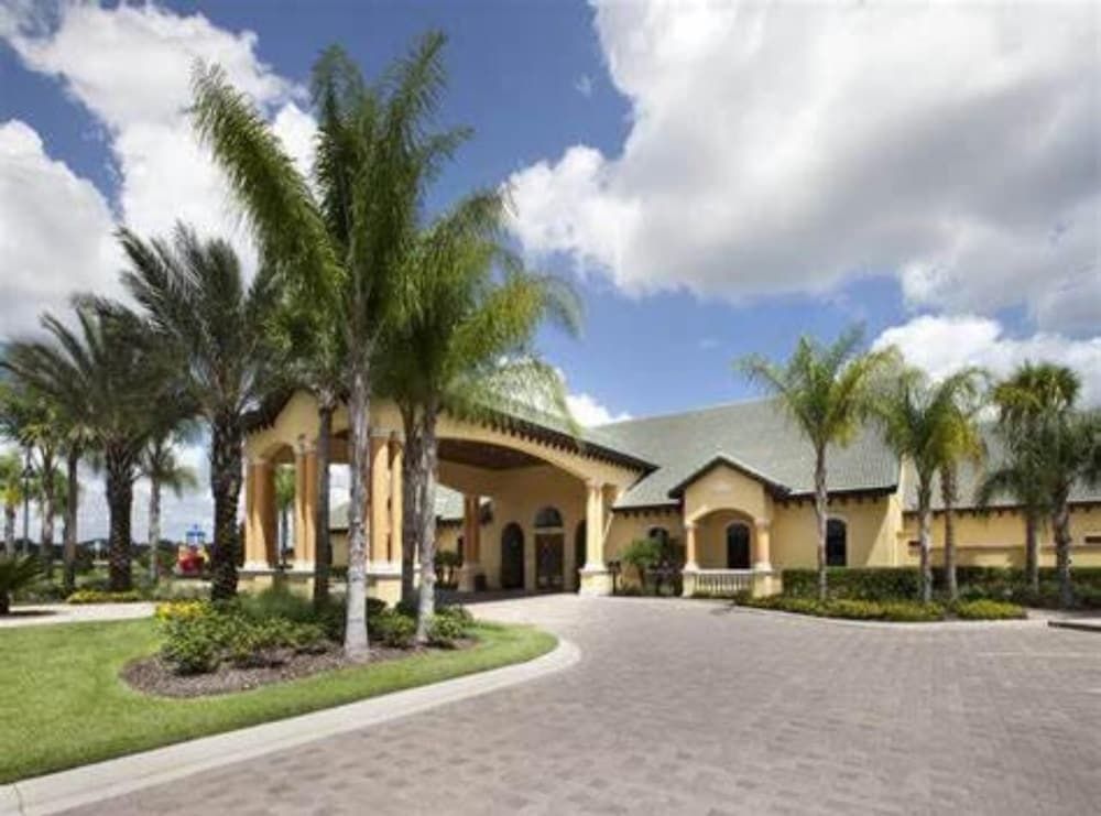 Paradise Palms Resort, Just Minutes From Disney!!!!