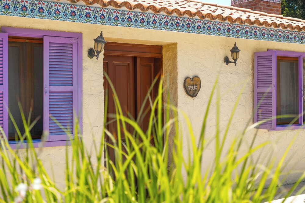 guesthouse by west