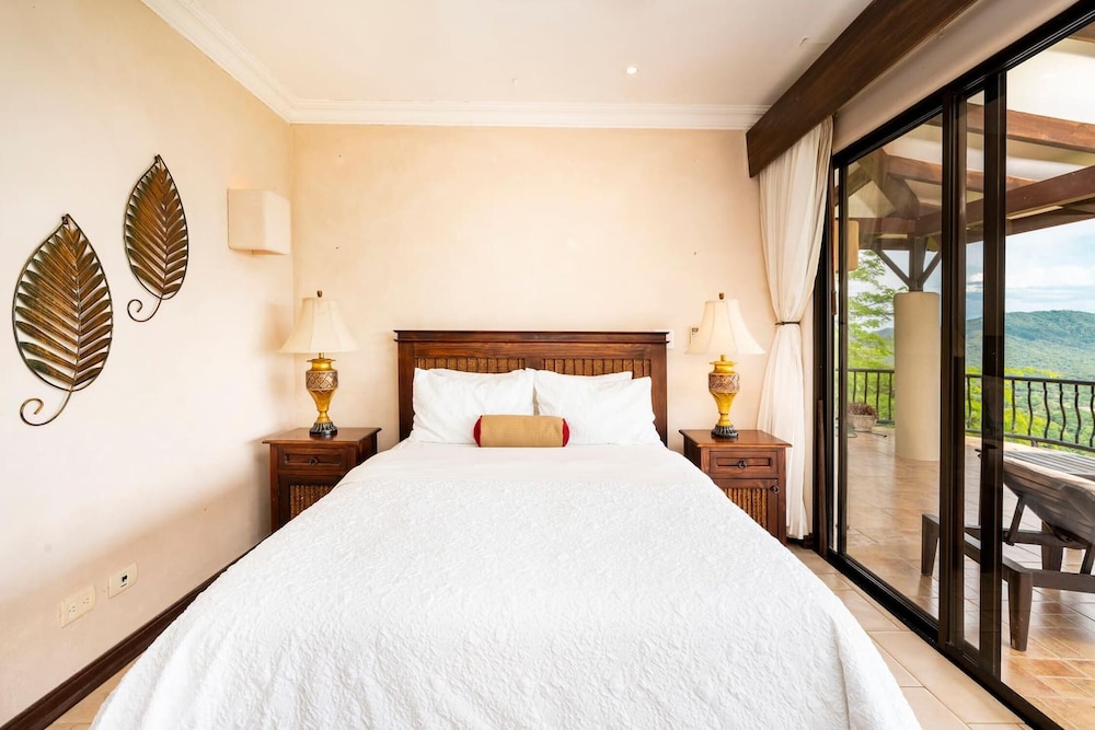 Hacienda-style Villa With Pool and Sweeping Ocean Views Above Potrero view 4
