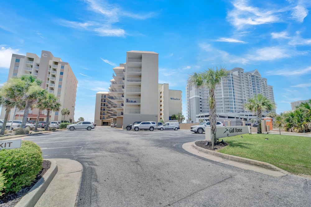 Gulf House 401