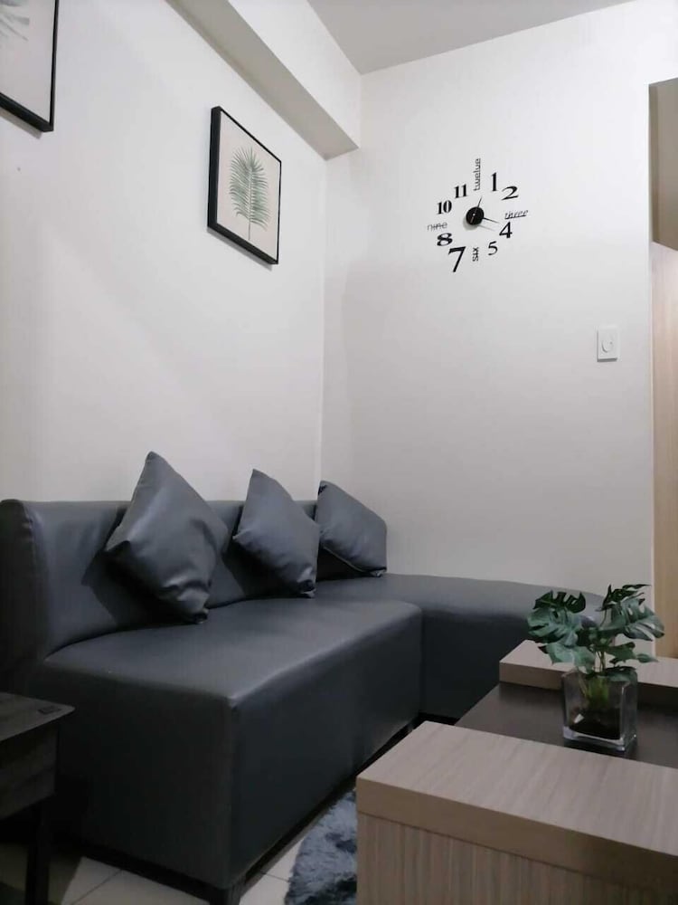 Cozy Urban Apartment in Pasay City