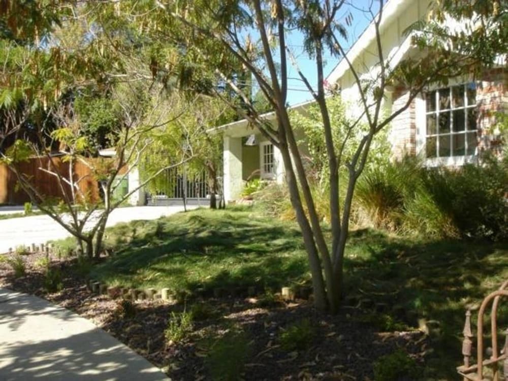 Woodland Hills Vacations - Woodland Hills II Calabasas Inn Oneness BB - Property Image 1