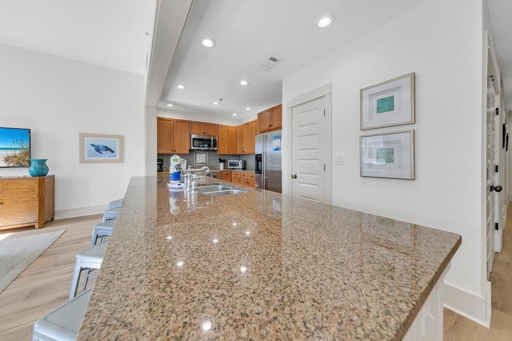Redfish Village M1222 view 2
