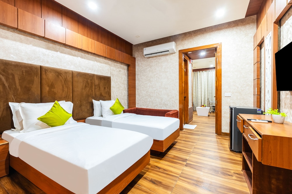 The global hotel by golden place