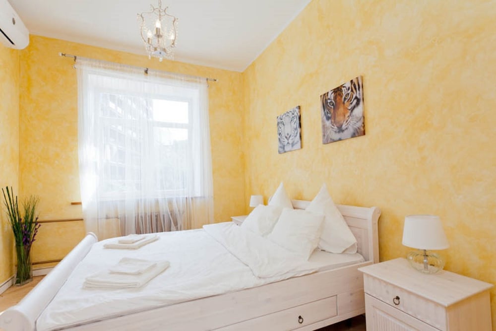 LUXKV Apartment on Teterenskiy