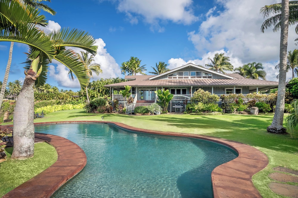 Secret Beach House in Kilauea