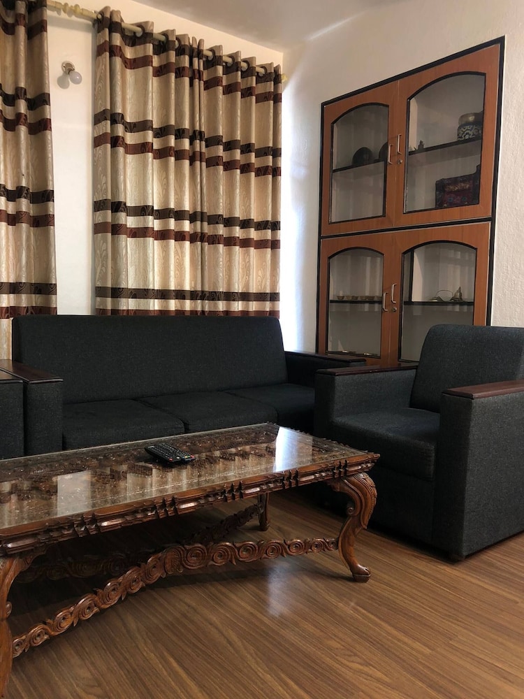 First Apartment 1bhk Thamel 5 min Walk 1st Floor
