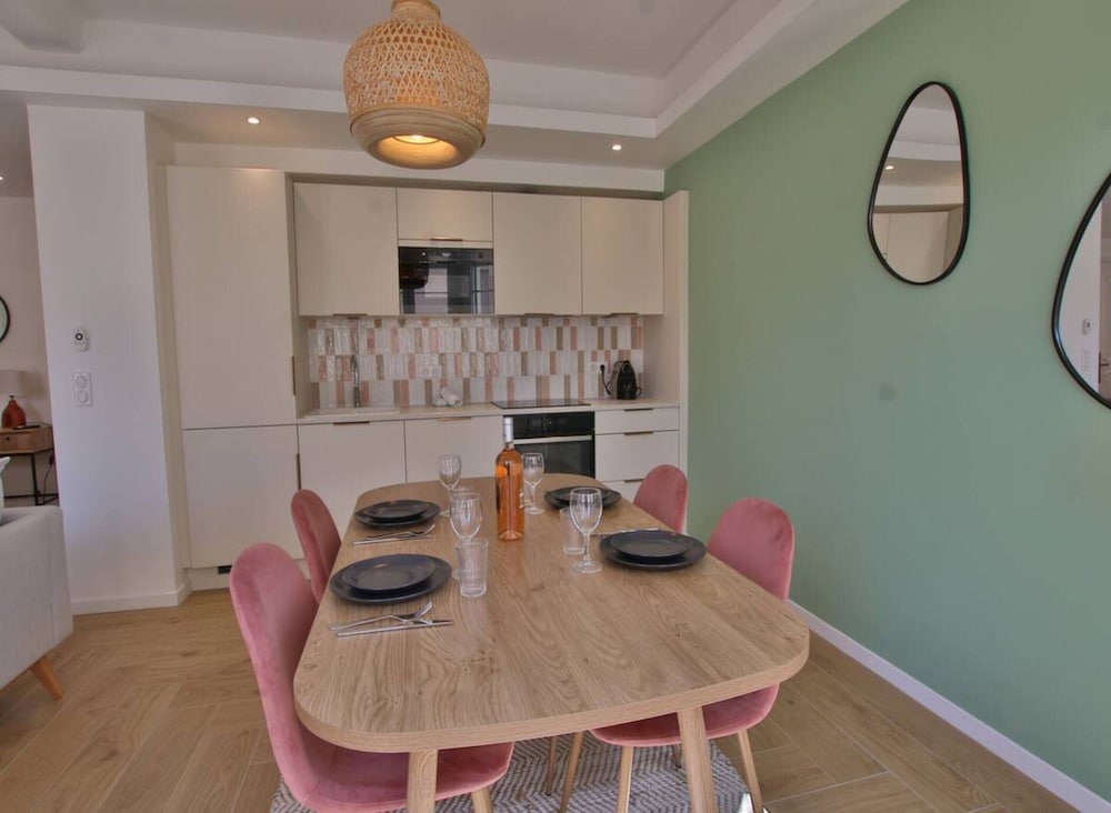 Apartment in Antibes Near Sandy Beaches