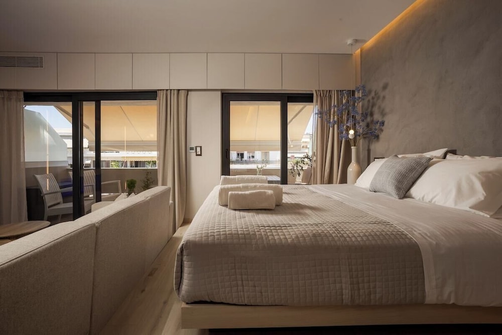 Kira Elegant City Nest