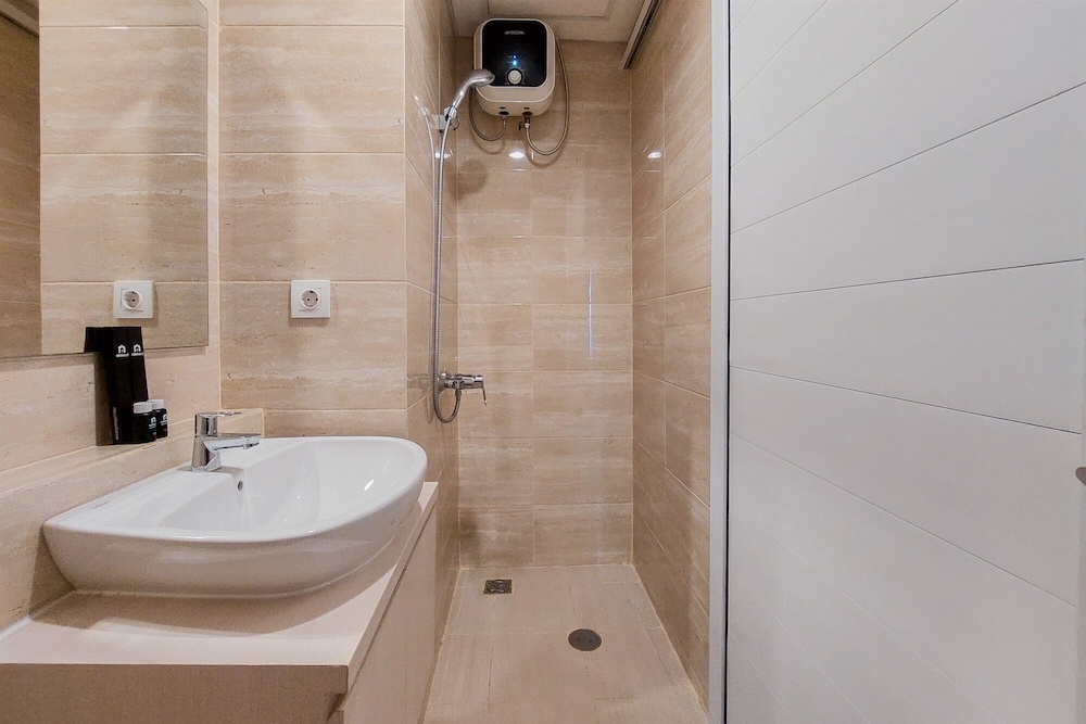 Serene Studio at Springwood Residence Tangerang Apartment