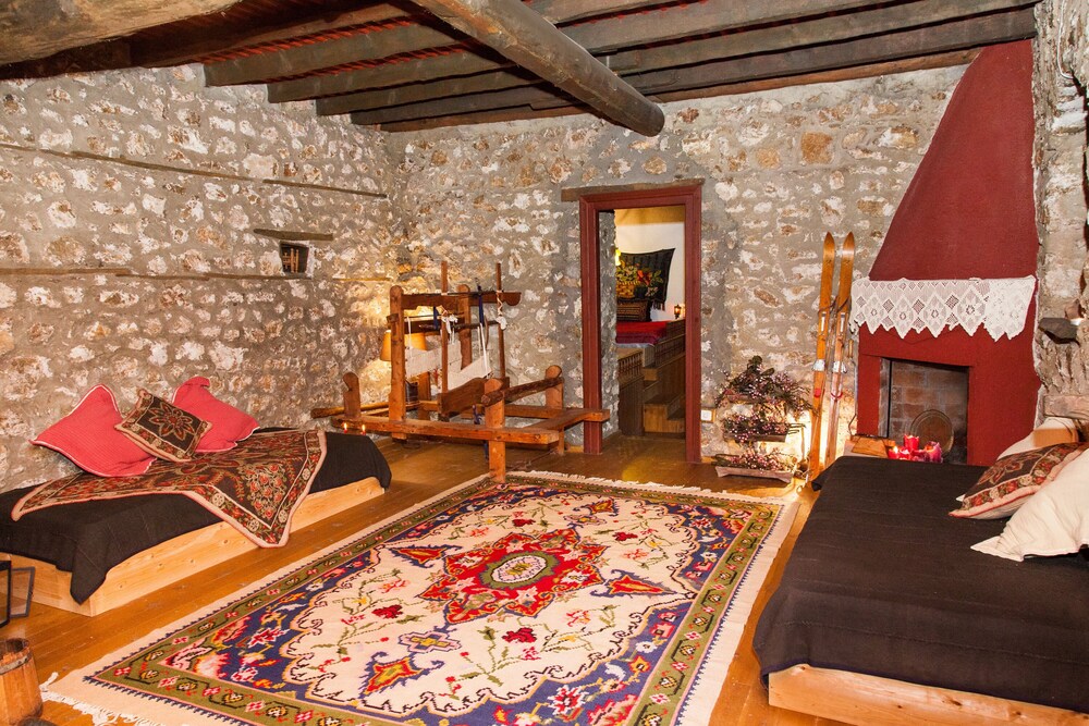 Picturesque Villa in Parnassos view 2
