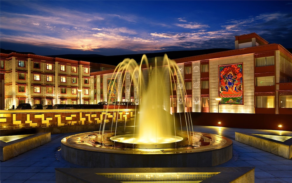 Crowne Plaza Yading by IHG