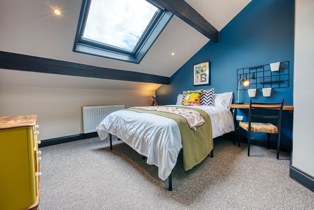 New Unique Keighley Room view 5