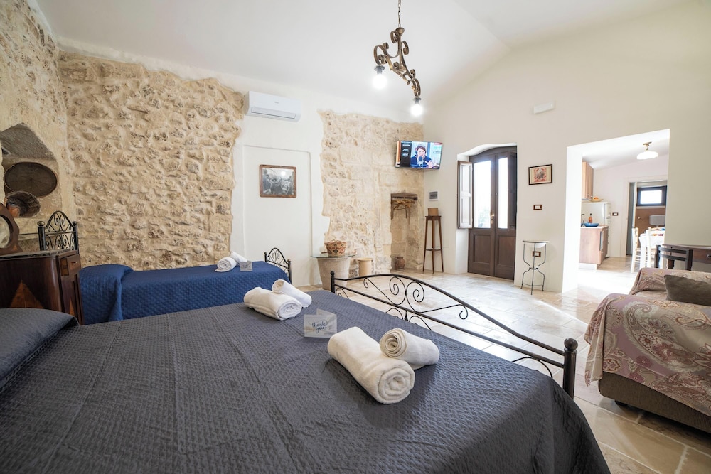 Corte San Giorgio Boutique apt With Airco