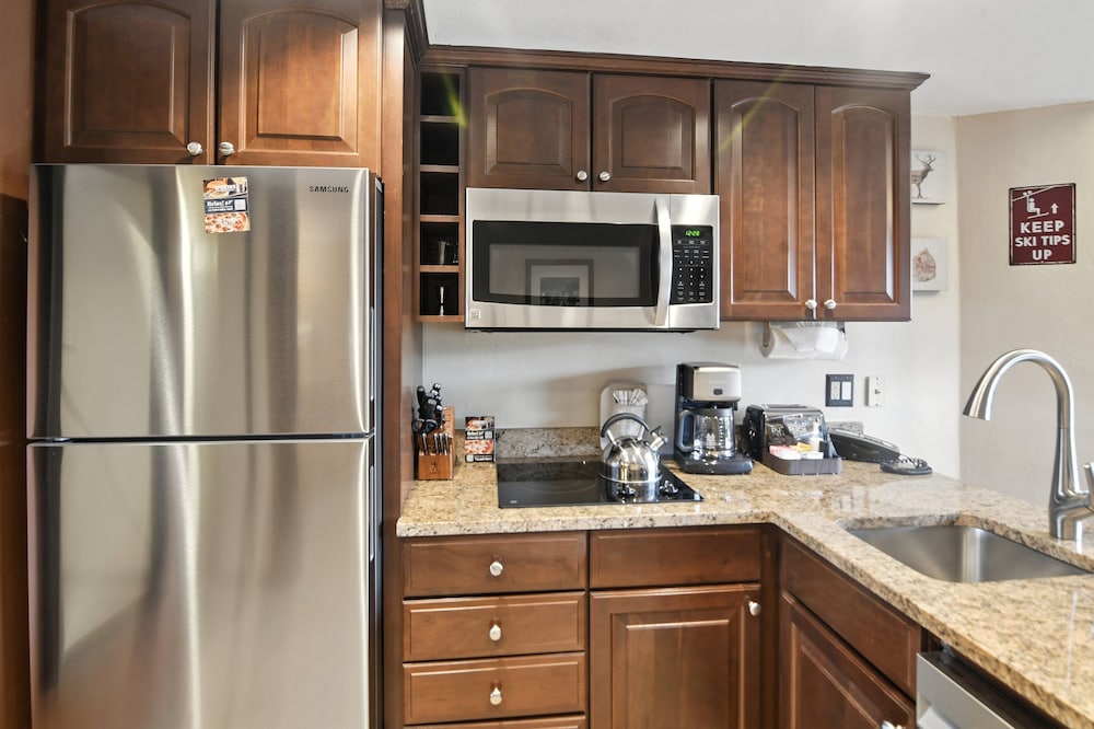 Ski-in/ski-out Beaver Run Retreat 1 Bedroom Condo