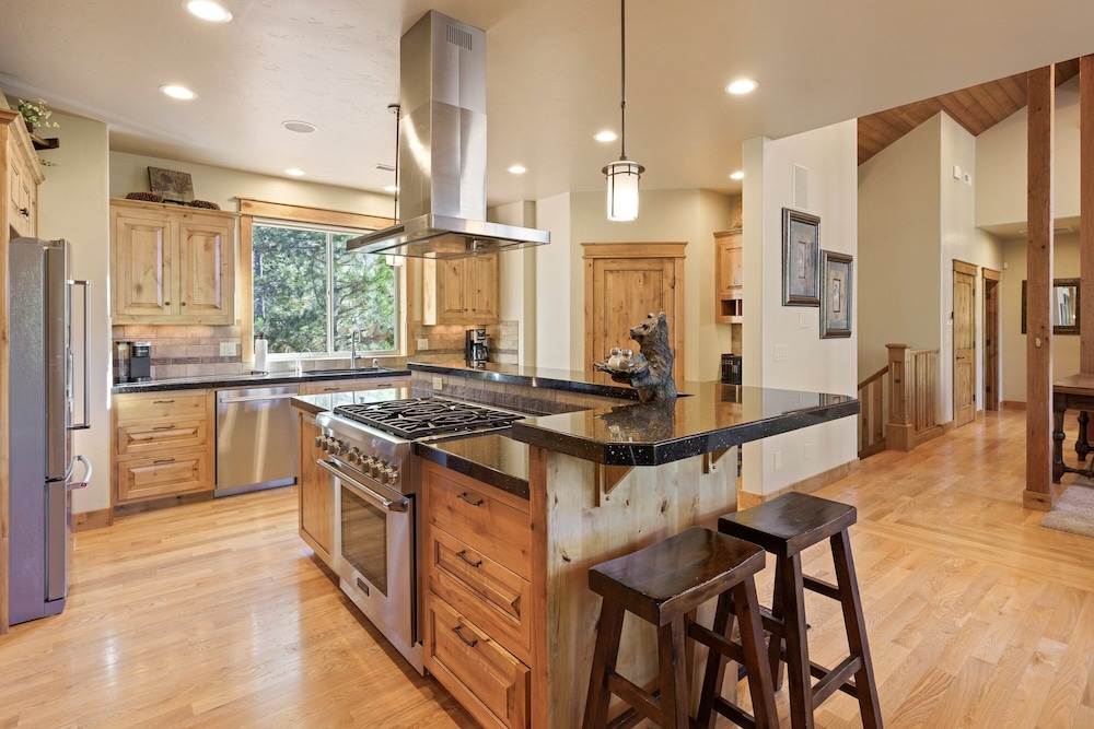 Wallowa 22 4 Bedroom Home