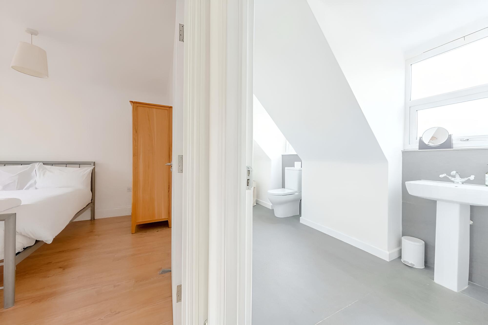 Bright & Spacious 5BD House - Peckham