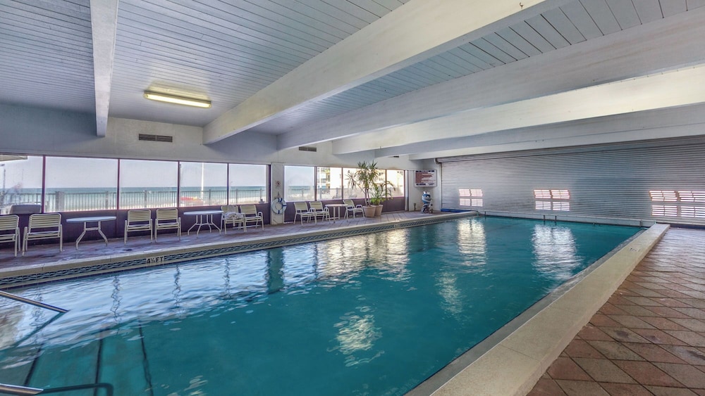 Beachfront Charm Meets Lake Life + Free Tickets: Dolphin Cruise & More!