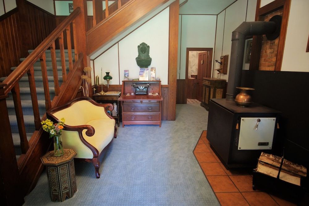 Wedgwood Manor and Glamping Retreat
