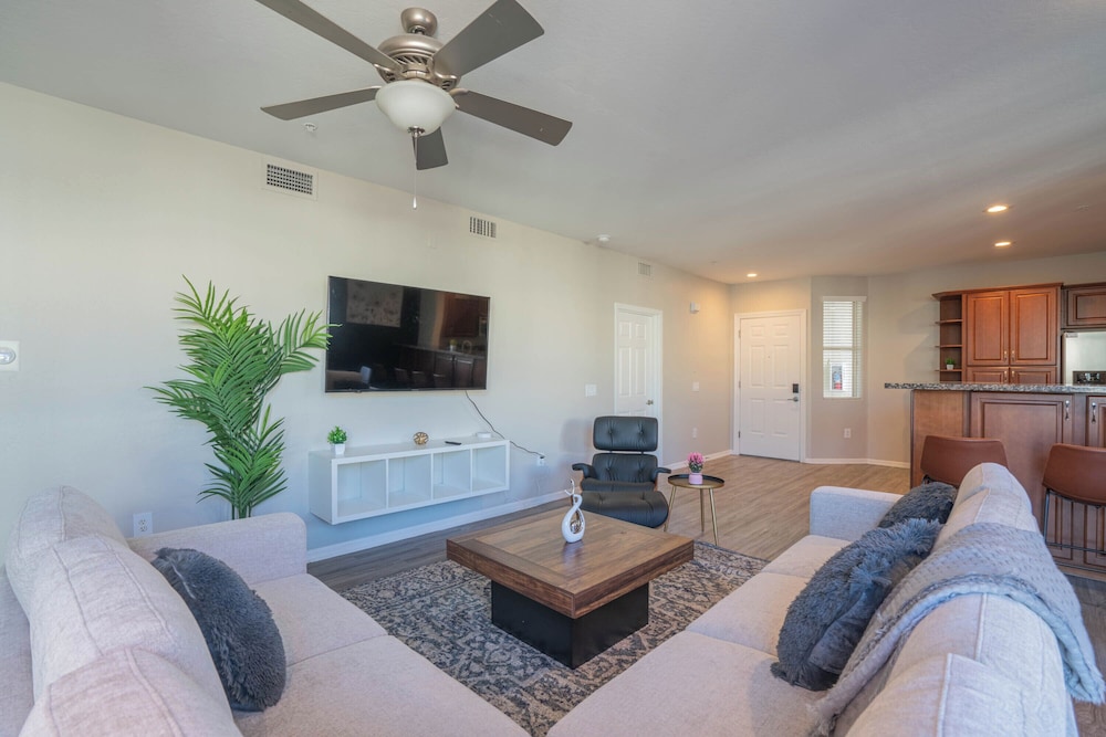ROVE LIVING/KL - The Fredrick Tempe