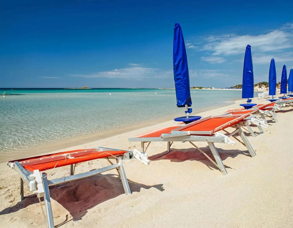 Two Steps From the Beach Villa