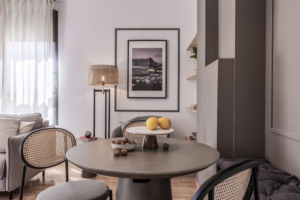 Brezza - 1 Bedroom and Terrace in Goya