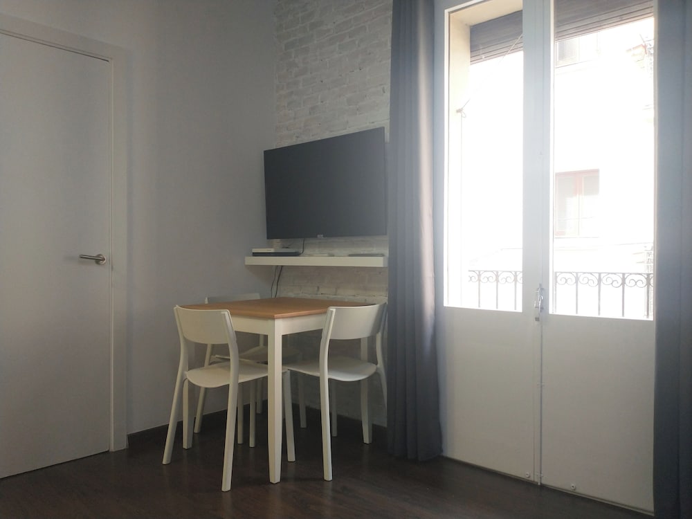 Lovely Flat In Barceloneta Near Sea