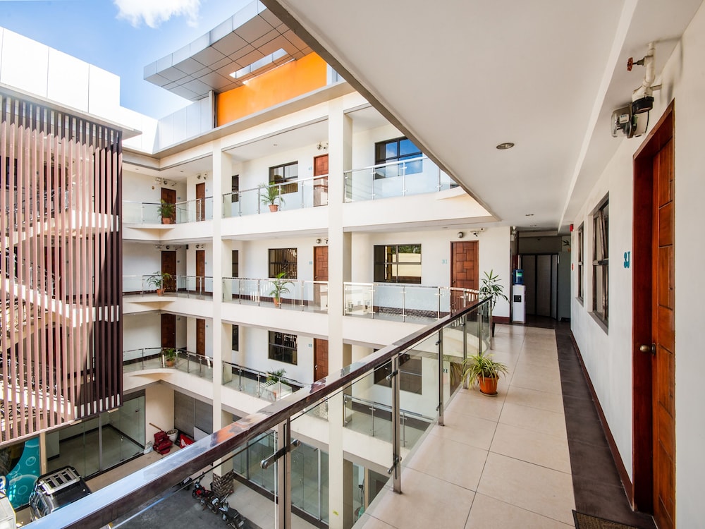 Cebu Vacations - OYO 443 Maria Cristina Arcade Suites - Property Image 26