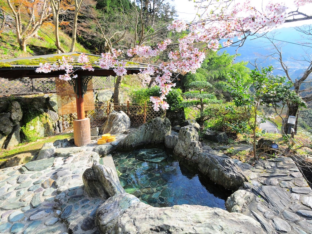 Iyanoyado Kazuraya