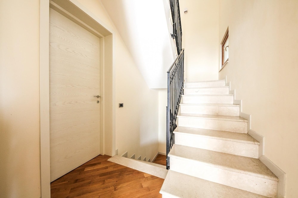 Villa Corte Barcuzzi - Italian Homing view 5