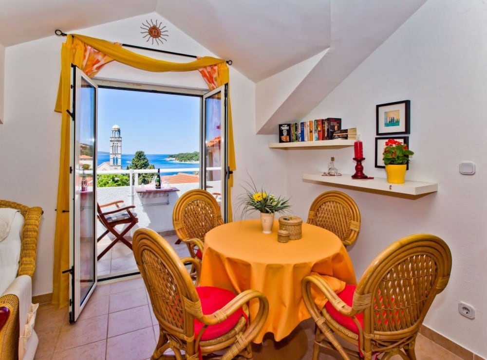 Charming and Sunny Hvar Apartments