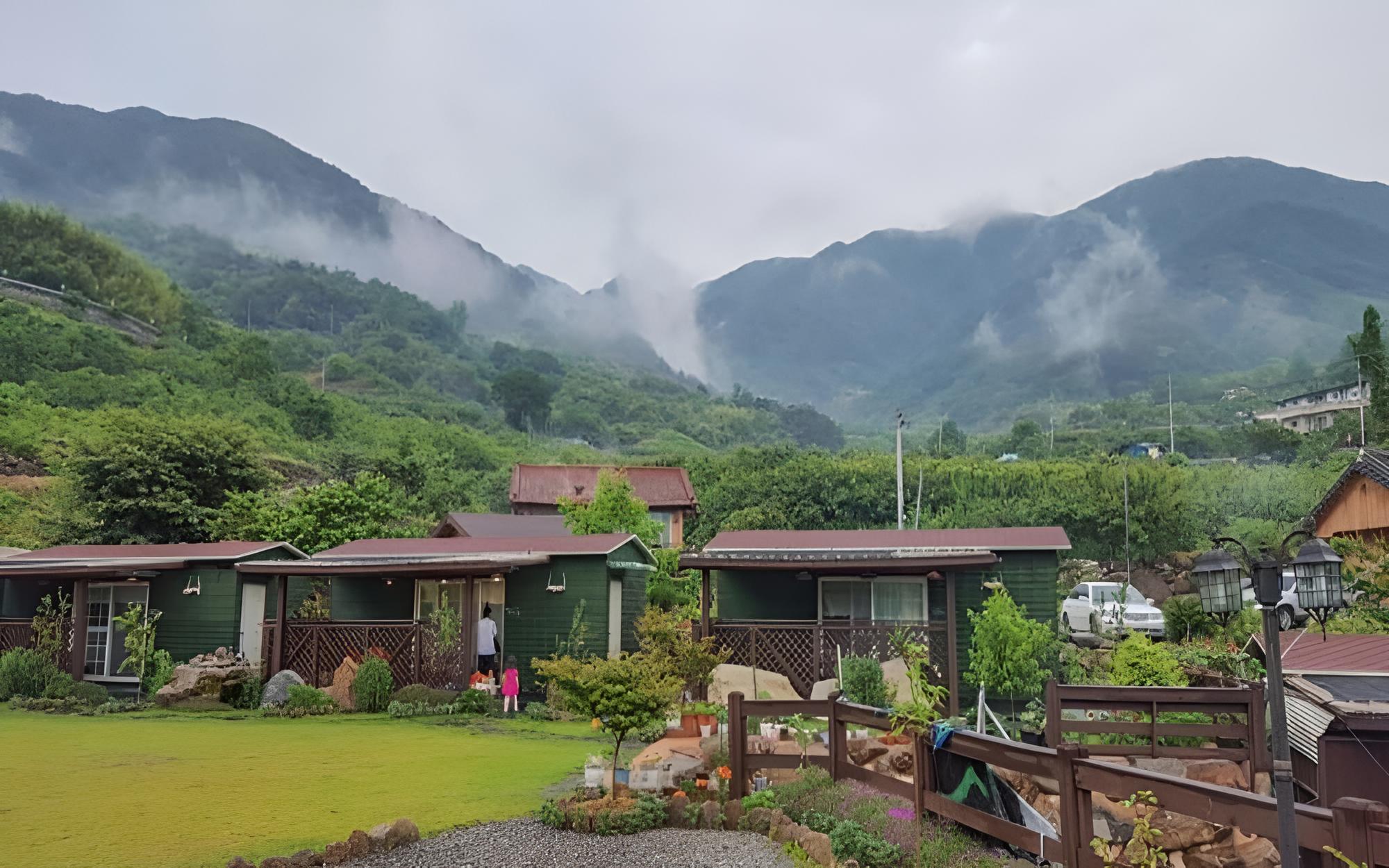 Hadong Sansuae Pension