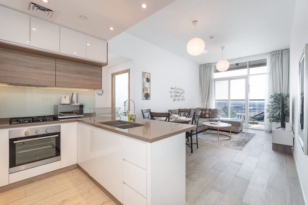 Luxury 1-bedroom in Dubai Marina That Sleeps 2