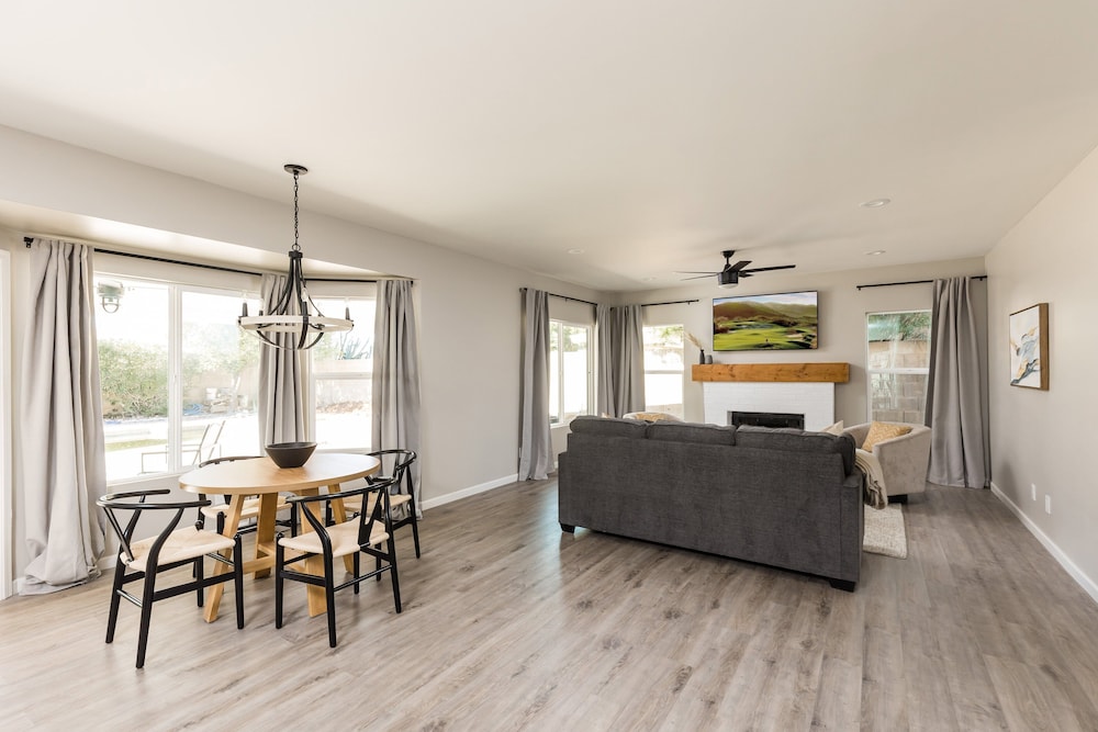 Sereno - Sparkling Pool - Near Scottsdale Quarter
