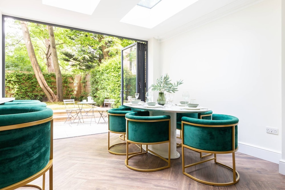 Westbourne Park Road Xviii by Onefinestay
